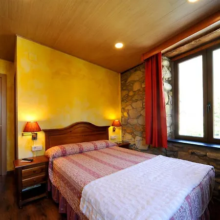 Y Vall D Aneu Hotel